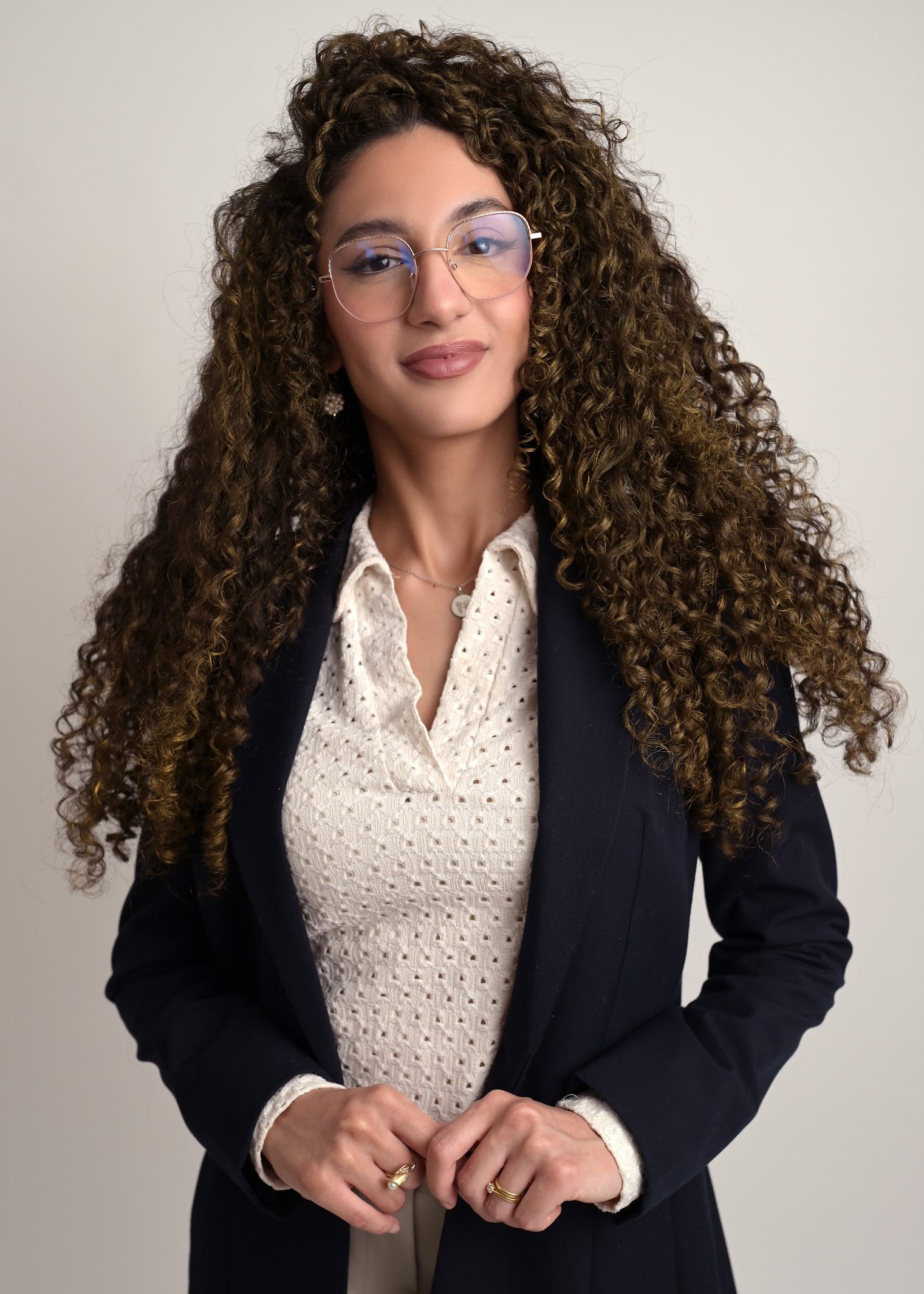 Farrah Khaldi Benazouz coach professionnelle certifiée en accompagnement à distance